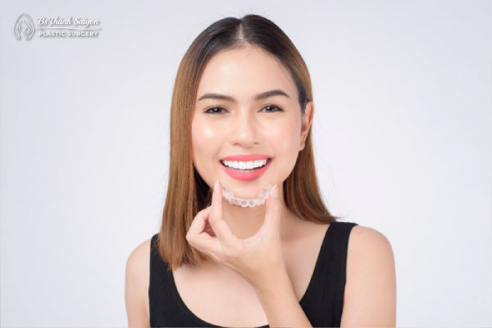 Chỉnh nha/ Niềng răng Invisalign là gì ?